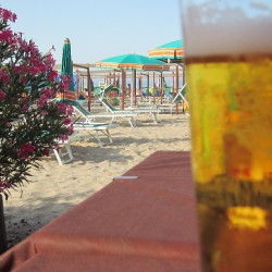 Bier am Strand